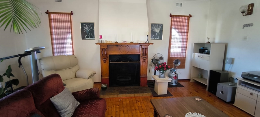 3 Bedroom Property for Sale in Belgravia Western Cape